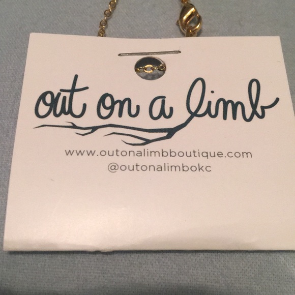 Cool Choker Necklace - Picture 4 of 6